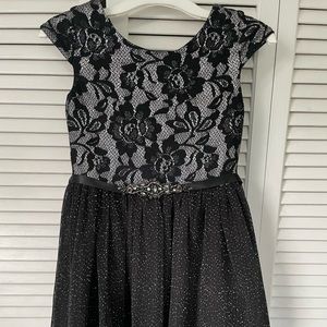 Girls lace dance dress with glitter details